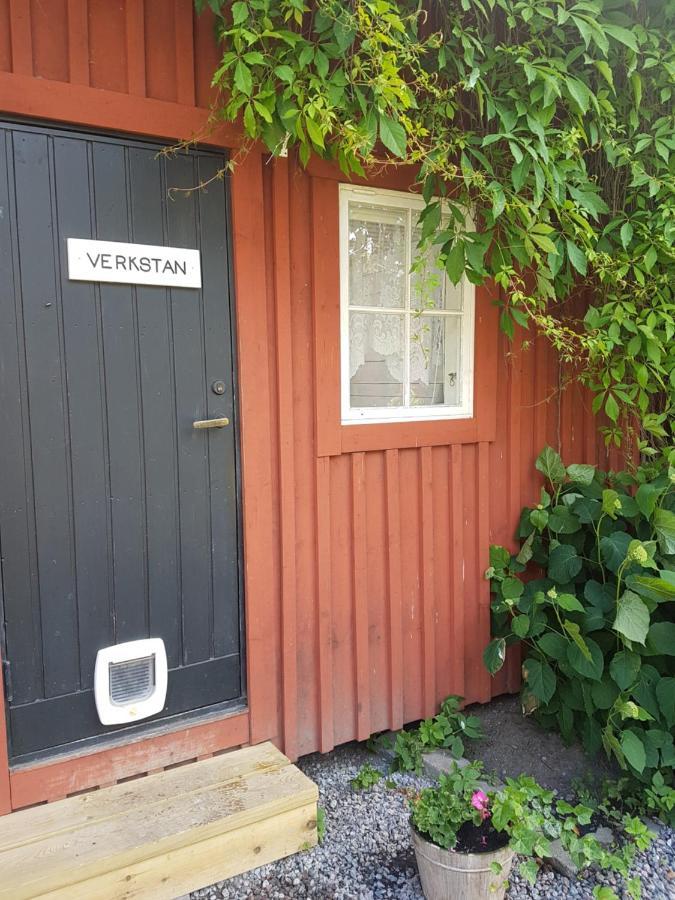 Bradtom Slusscafe & Stugor Norrkoping Bagian luar foto